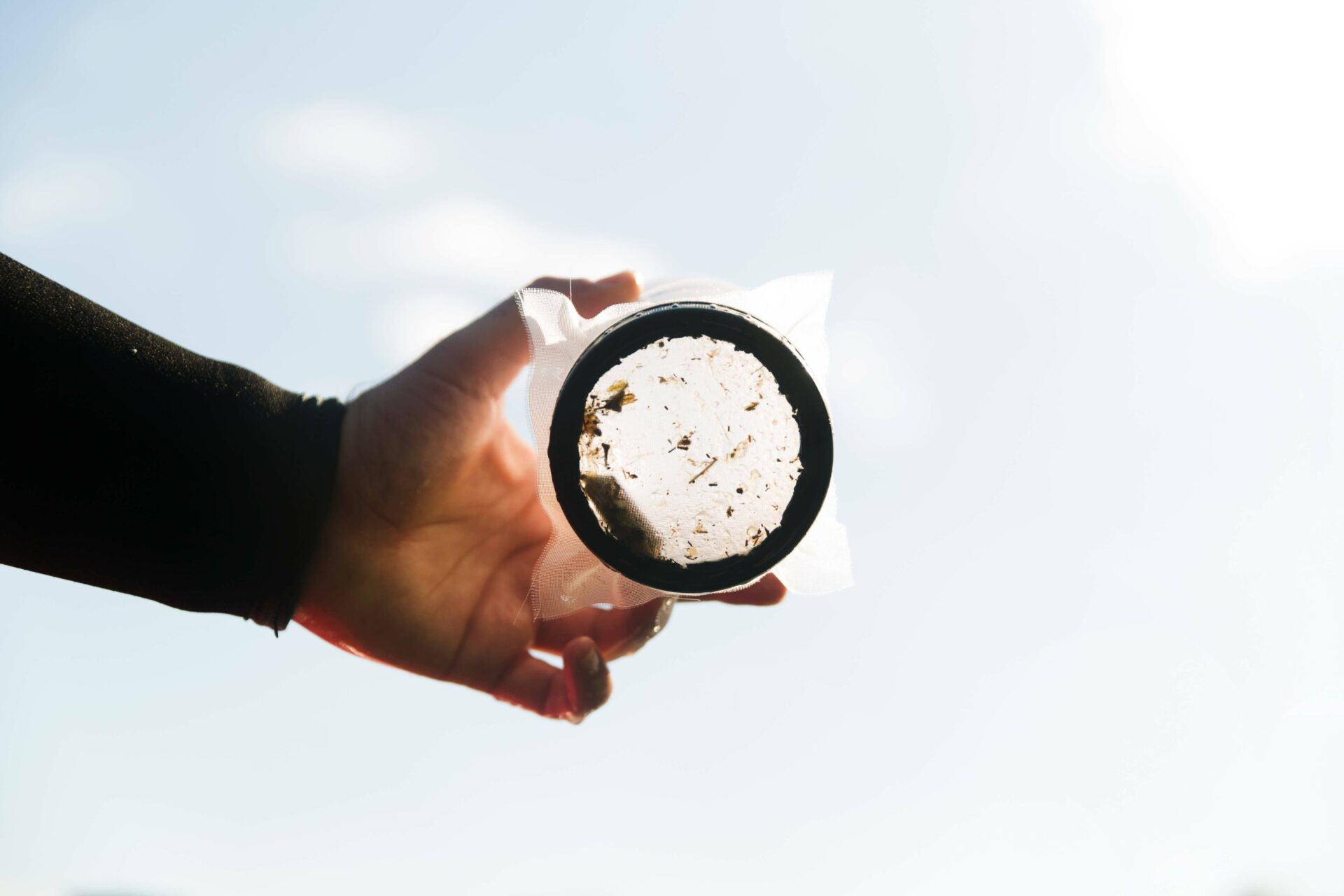 laboratorio micromare_cosa si nasconde in una goccia d'acqua_filtraggio acqua in mare